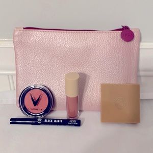 IPSY April 2022 Make Up With Make Up Bag